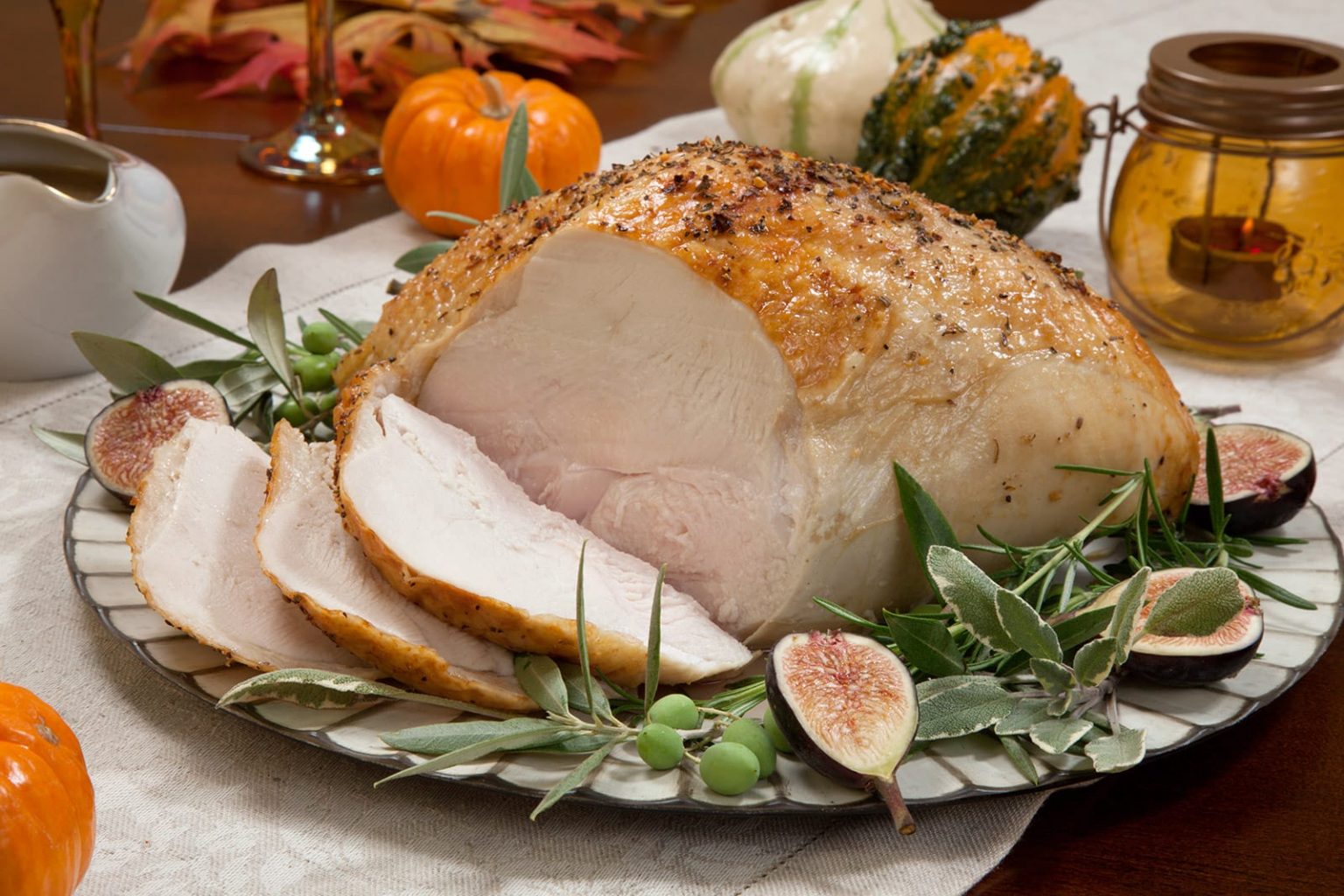 NonGMO Free Range BoneIn Turkey Breast Bowman And Landes Turkeys